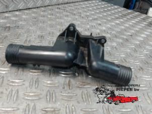 Used Thermostat housing BMW 3 serie Compact (E36/5) 318Ti 1.9 16V Price € 26,25 Margin scheme offered by Autosloperij Pieper BV