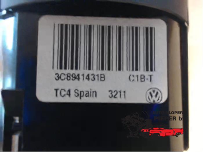 Interruptor de luz de un Volkswagen Golf VI (5K1) 1.2 TSI BlueMotion 2012