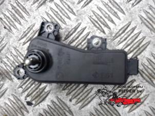 Used Intake manifold actuator BMW 3 serie (E46/4) 318i 16V Price € 47,25 Margin scheme offered by Autosloperij Pieper BV
