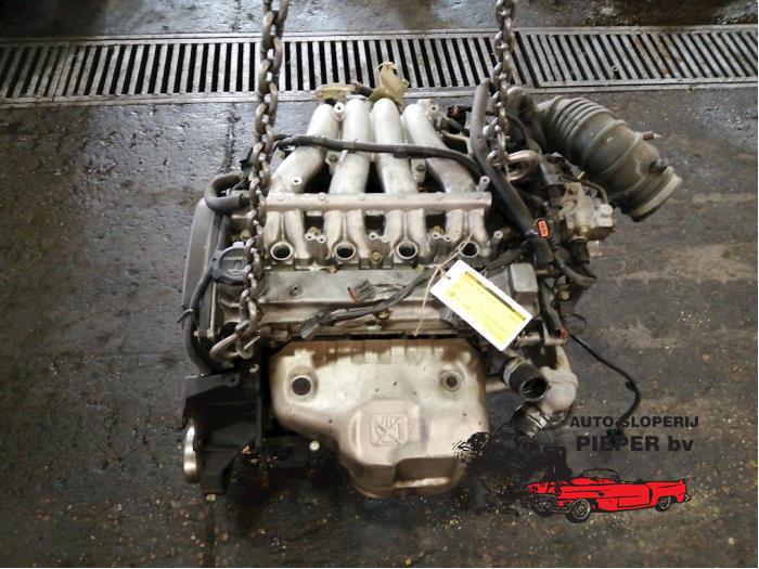 Engine from a Mitsubishi Carisma 1.8 GDI 16V 1997