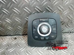 Used Steering wheel mounted radio control Renault Scénic III (JZ) 1.6 16V Price on request offered by Autosloperij Pieper BV