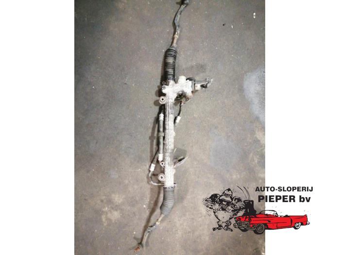 Steering box from a Mercedes-Benz Vaneo (W414) 1.6 2002