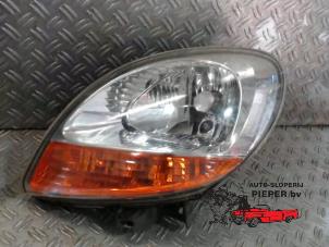 Used Headlight, left Renault Kangoo Express (FC) 1.5 dCi 60 Price € 36,75 Margin scheme offered by Autosloperij Pieper BV