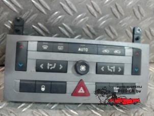 Used Heater control panel Peugeot 407 SW (6E) 1.6 HDiF 16V Price € 78,75 Margin scheme offered by Autosloperij Pieper BV