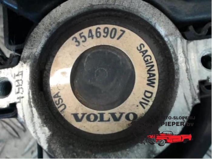 Power steering pump from a Volvo V70 (GW/LW/LZ) 2.5 10V 1998