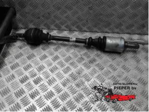 Used Front drive shaft, left Peugeot 106 II 1.1 XN,XR,XT,Accent Price € 42,00 Margin scheme offered by Autosloperij Pieper BV