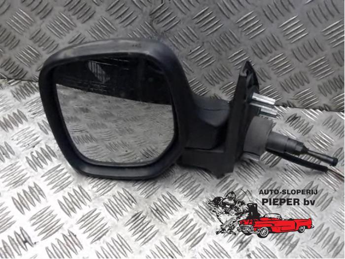 Used Wing mirror, left Peugeot Partner 1.6 HDI 75 Price € 26,25 Margin scheme offered by Autosloperij Pieper BV