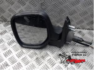 Skärmspegel, vänster från en Peugeot Partner 1.6 HDI 75 2008