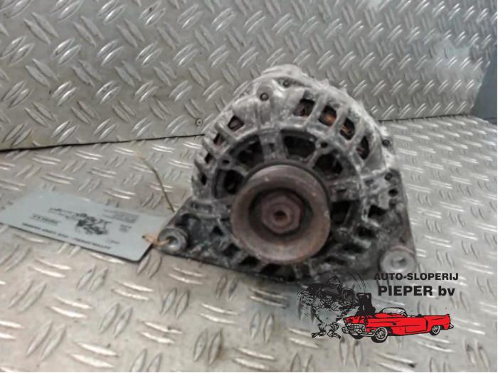 Begagnade Dynamo Volkswagen Passat Variant (3B5) 1.8 T 20V Pris € 52,50 Marginaltabell erbjuds av Autosloperij Pieper BV