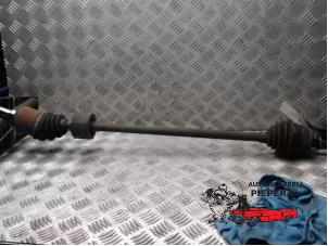 Used Front drive shaft, right Fiat Stilo (192A/B) 1.2 16V 3-Drs. Price € 36,75 Margin scheme offered by Autosloperij Pieper BV