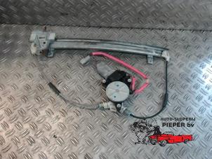 Used Window mechanism 2-door, front left Honda Civic (EP/EU) 1.4 16V Price on request offered by Autosloperij Pieper BV