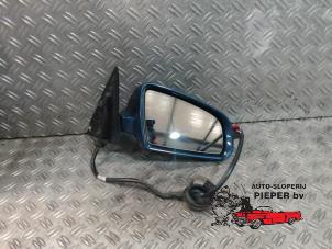 Used Wing mirror, right Audi A6 (C6) 2.4 V6 24V Price on request offered by Autosloperij Pieper BV