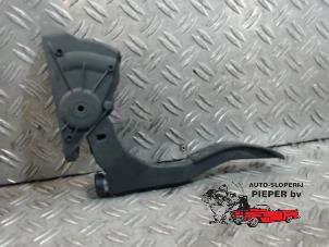 Used Accelerator pedal Audi A6 (C6) 2.4 V6 24V Price on request offered by Autosloperij Pieper BV
