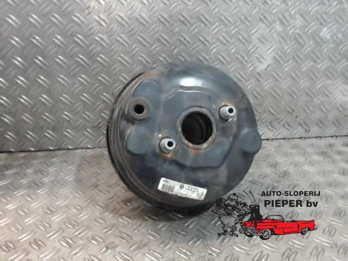 Usagé Servo frein Audi A6 (C6) 2.4 V6 24V Prix € 50,00 Règlement à la marge proposé par Autosloperij Pieper BV