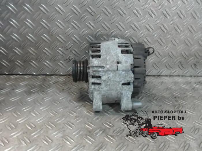 Usagé Dynamo Fiat Scudo (270) 2.0 D Multijet Prix € 75,00 Règlement à la marge proposé par Autosloperij Pieper BV