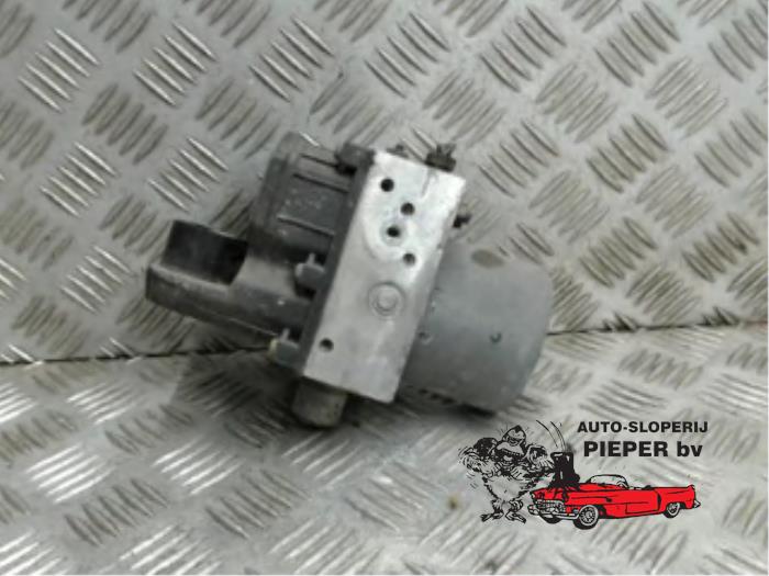 Begagnade ABS-pump Jaguar X-type 3.0 V6 24V Pris € 78,75 Marginaltabell erbjuds av Autosloperij Pieper BV