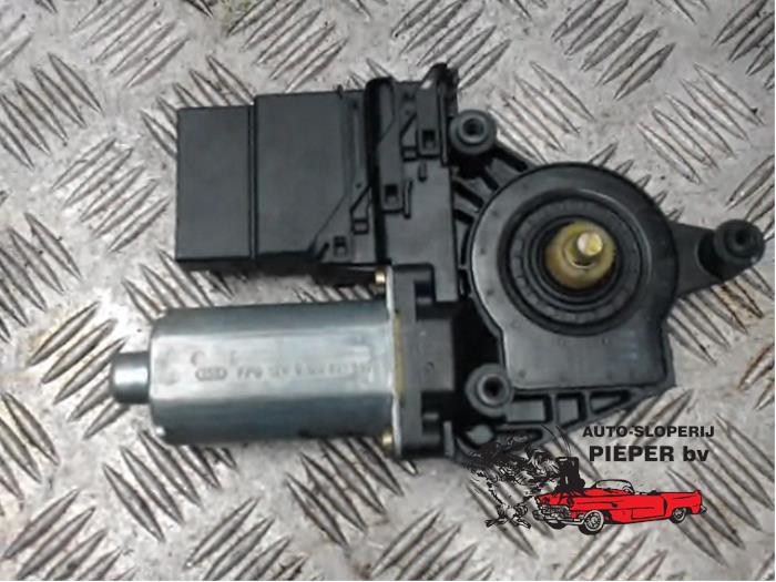 Usados Motor de ventanilla de puerta Volkswagen Passat Variant (3B5) 1.9 TDI 115 Precio € 36,75 Norma de margen ofrecido por Autosloperij Pieper BV