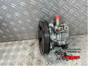 Used Power steering pump Mitsubishi Space Star (DG) 1.8 MPi 16V Price € 52,50 Margin scheme offered by Autosloperij Pieper BV