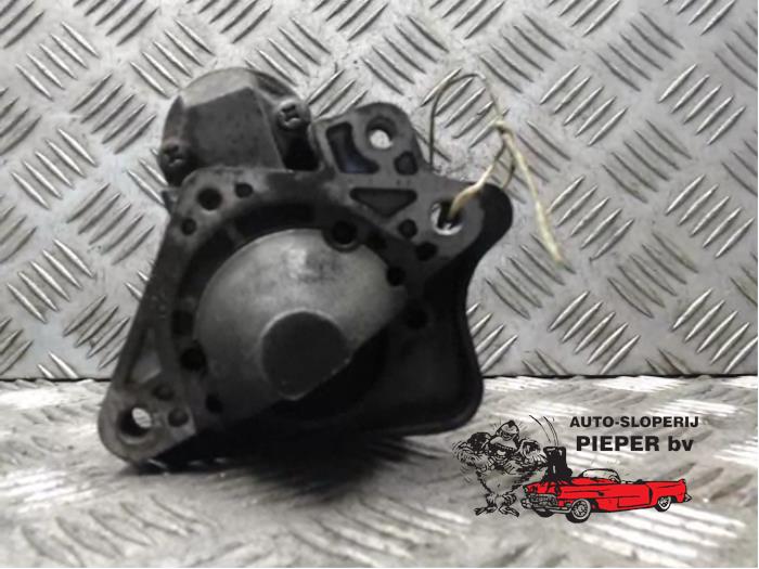 Begagnade Startmotor Renault Clio III (BR/CR) 1.4 16V Pris € 36,75 Marginaltabell erbjuds av Autosloperij Pieper BV