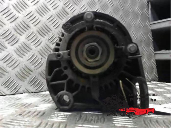 Begagnade Dynamo Fiat Punto I (176) 60 1.2 i.e. Selecta Pris € 36,75 Marginaltabell erbjuds av Autosloperij Pieper BV
