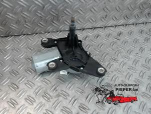 Used Rear wiper motor Renault Twingo II (CN) 1.2 16V Price on request offered by Autosloperij Pieper BV
