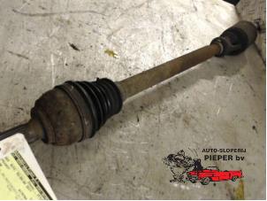 Used Front drive shaft, right Peugeot 106 II 1.1 XN,XR,XT,Accent Price € 36,75 Margin scheme offered by Autosloperij Pieper BV