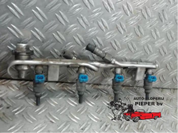 Gebrauchte Einspritzdüse (Einspritzer) Audi A4 Avant (B5) 1.8 20V Preis € 52,50 Margenregelung angeboten von Autosloperij Pieper BV