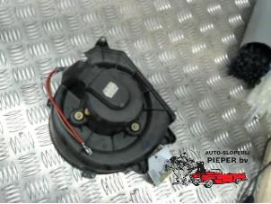 Used Heating and ventilation fan motor Opel Omega B (25/26/27) 2.2 16V Price € 36,75 Margin scheme offered by Autosloperij Pieper BV