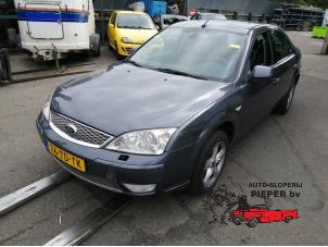 Used Set of headlight bulbs, left + right Ford Mondeo III 2.0 TDCi 130 16V Price € 315,00 Margin scheme offered by Autosloperij Pieper BV