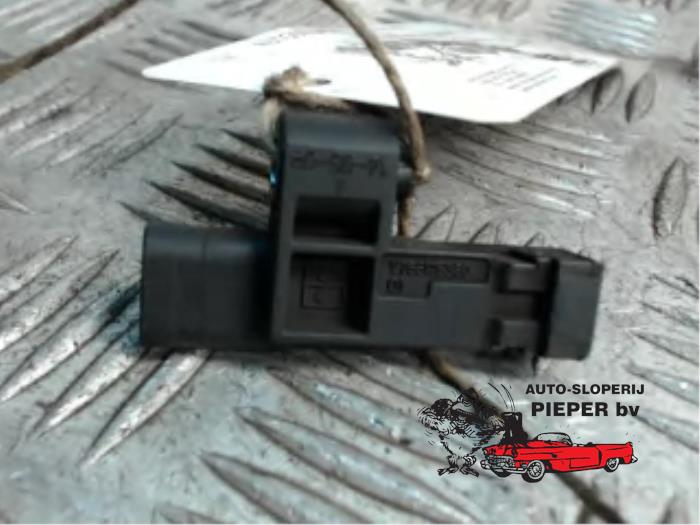Gebrauchte Kurbelwelle Sensor Peugeot 207/207+ (WA/WC/WM) 1.6 16V VTi Preis € 15,75 Margenregelung angeboten von Autosloperij Pieper BV