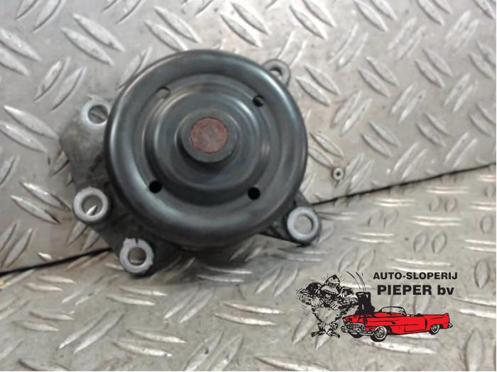 Begagnade Vattenpump Toyota Aygo (B10) 1.0 12V VVT-i Pris € 26,25 Marginaltabell erbjuds av Autosloperij Pieper BV