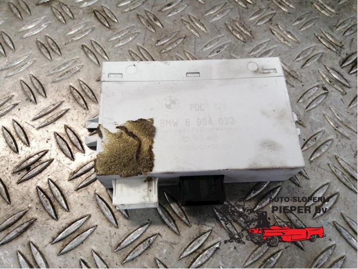 Begagnade PDC-modul BMW 3 serie (E46/2) 330 Ci 24V Pris € 42,00 Marginaltabell erbjuds av Autosloperij Pieper BV