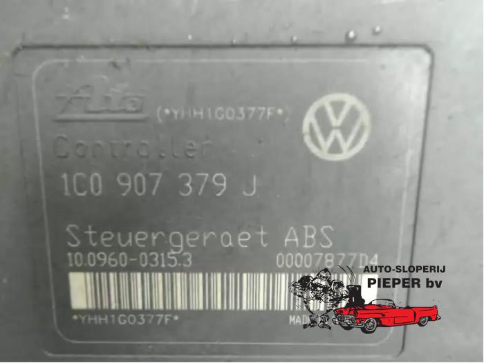 Pompe ABS d'un Seat Leon (1M1) 1.4 16V 2001