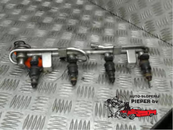 Usagé Système d'injection Audi A4 (B5) 1.8 20V Prix € 52,50 Règlement à la marge proposé par Autosloperij Pieper BV