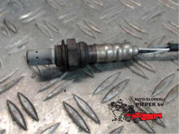 Sonde lambda d'un Ford Mondeo III Wagon 2.5 V6 24V 2001