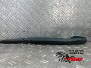 Used Rear wiper arm Fiat Grande Punto (199) Price € 15,75 Margin scheme offered by Autosloperij Pieper BV