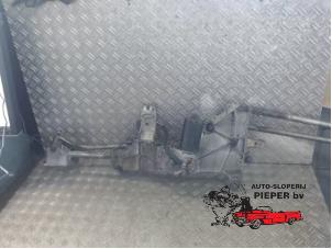 Usagé Moteur + mécanisme d'essuie glace Peugeot 807 Prix € 52,50 Règlement à la marge proposé par Autosloperij Pieper BV