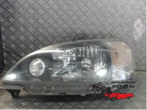 Used Headlight, left Daihatsu YRV (M2) Price € 42,00 Margin scheme offered by Autosloperij Pieper BV