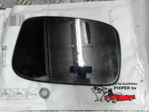 Used Mirror glass, right Peugeot 807 Price € 15,75 Margin scheme offered by Autosloperij Pieper BV