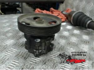 Used Power steering pump Peugeot 807 Price € 52,50 Margin scheme offered by Autosloperij Pieper BV