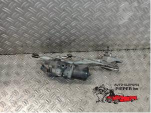 Used Wiper motor + mechanism Peugeot 107 Price on request offered by Autosloperij Pieper BV