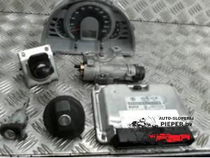 Used Set of cylinder locks (complete) Volkswagen Fox (5Z) Price € 157,50 Margin scheme offered by Autosloperij Pieper BV