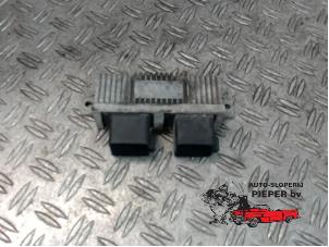 Used Glow plug relay Opel Signum (F48) 3.0 CDTI V6 24V Price on request offered by Autosloperij Pieper BV