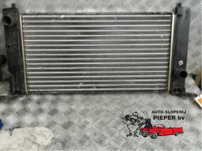 Usagé Radiateur Fiat Stilo (192A/B) 1.6 16V 3-Drs. Prix € 31,50 Règlement à la marge proposé par Autosloperij Pieper BV