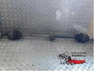 Used Front drive shaft, right Opel Corsa C (F08/68) 1.7 DI 16V Price € 36,75 Margin scheme offered by Autosloperij Pieper BV