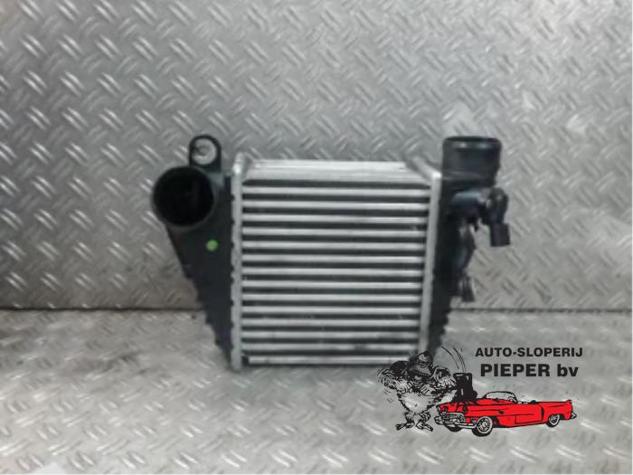 Usados Intercooler Volkswagen Golf IV (1J1) 1.9 TDI 100 Precio € 42,00 Norma de margen ofrecido por Autosloperij Pieper BV