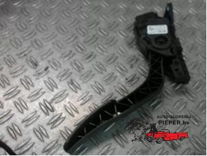 Used Accelerator pedal Ford B-Max (JK8) 1.0 EcoBoost 12V 100 Price € 42,00 Margin scheme offered by Autosloperij Pieper BV
