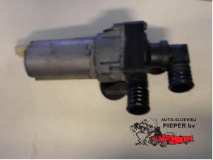 Used Additional water pump BMW 3 serie (E90) 330Xd 24V Price € 47,25 Margin scheme offered by Autosloperij Pieper BV