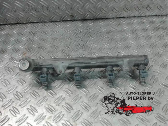 Usagé Système d'injection Volkswagen Polo III (6N1) 1.6 GTI 16V Prix € 52,50 Règlement à la marge proposé par Autosloperij Pieper BV