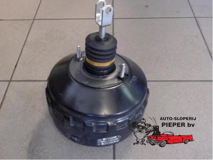 Usagé Assistant de freinage BMW 3 serie (E90) 330Xd 24V Prix € 12.962,25 Règlement à la marge proposé par Autosloperij Pieper BV